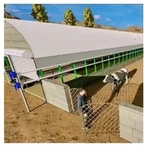 Tērauda lopu kūts siltumnīca